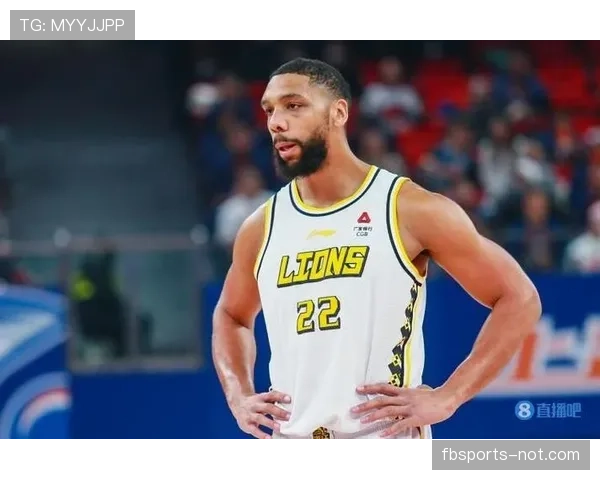 奥卡福内线防守效率提升，篮板保护改变球队攻防节奏