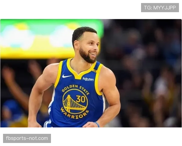 本赛季无球跑位接库里挡拆，汤普森三分更高效